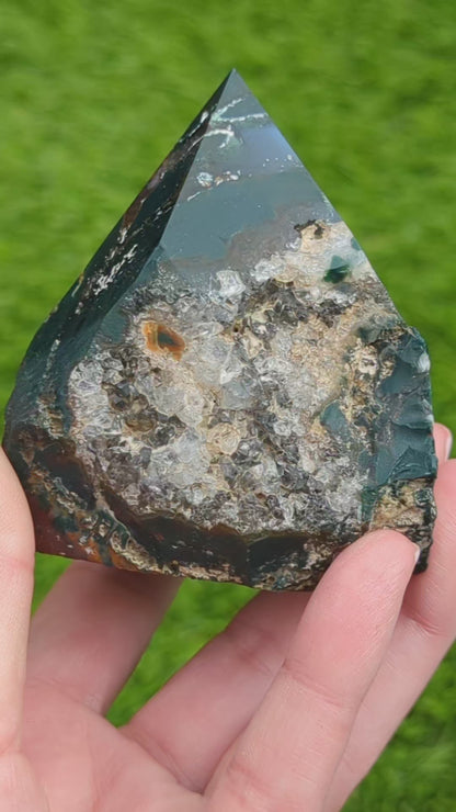 Dragon Bloodstone Point | Strength & Grounding