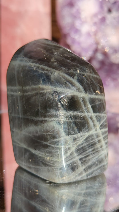 Pink Labradorite Freeform | Protection & Insight